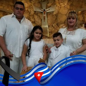 Meet your Posher, Danay